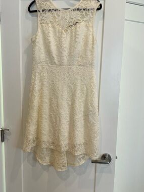 Suzy Shier Cream Lace Fit-and-Flare Dress